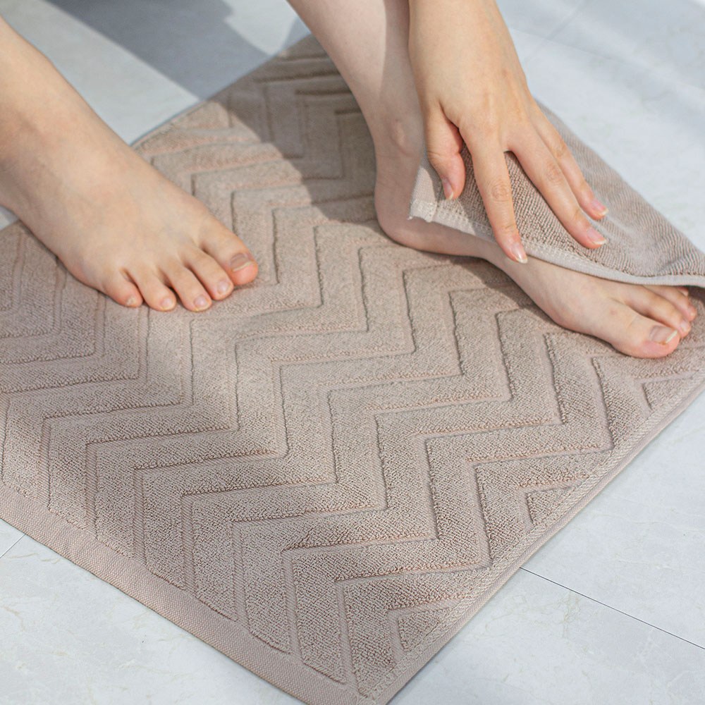 리빙엠 헤링본 발 수건 순면 발매트 욕실 화장실 발수건 호텔 풋 타올 타월 75x45, 헤링본 발수건 연브라운 M 7,900원