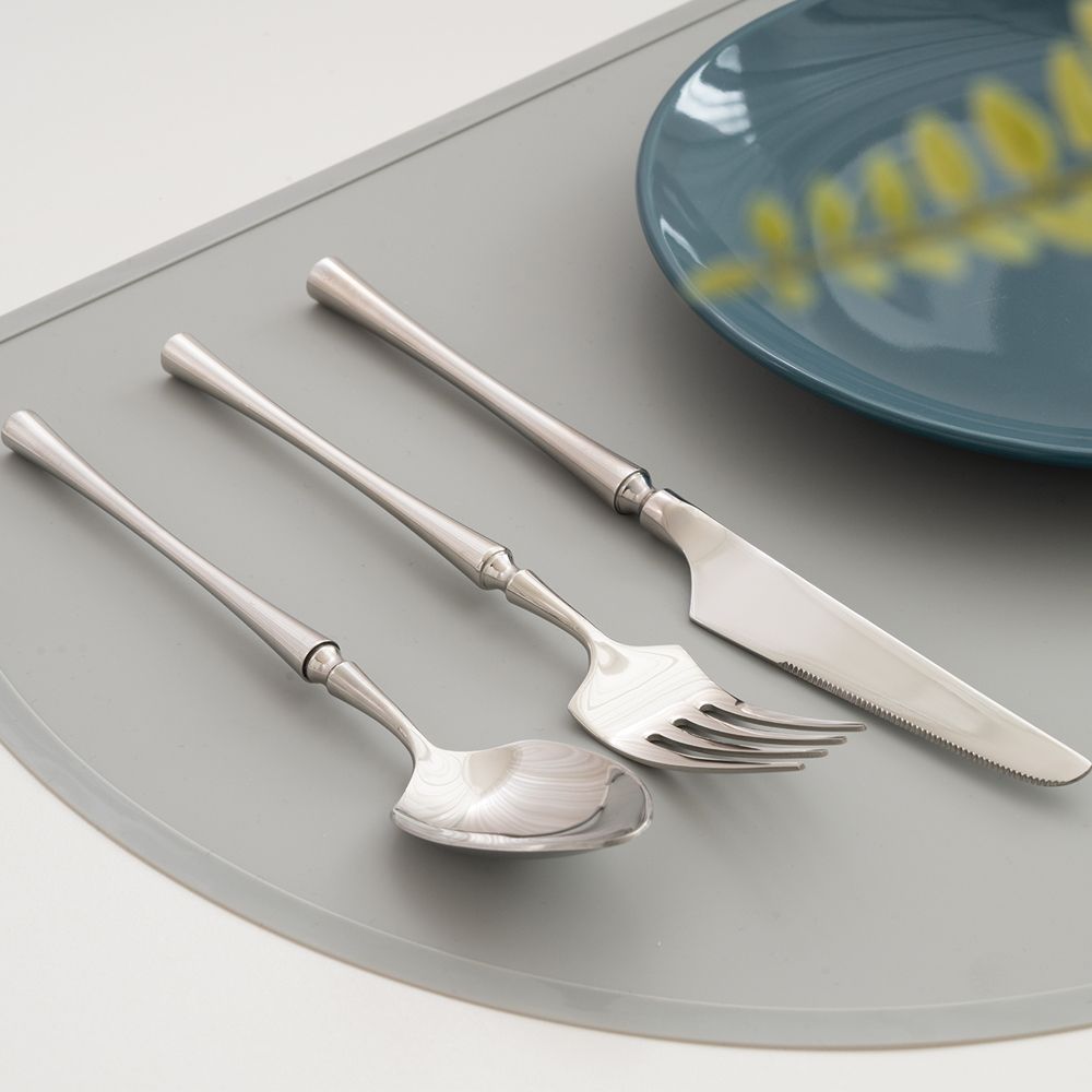 오슬로리빙 루나 커트러리 3종 세트, 무광 실버, 디너스푼 + 포크 + 나이프, 1세트 18,900원