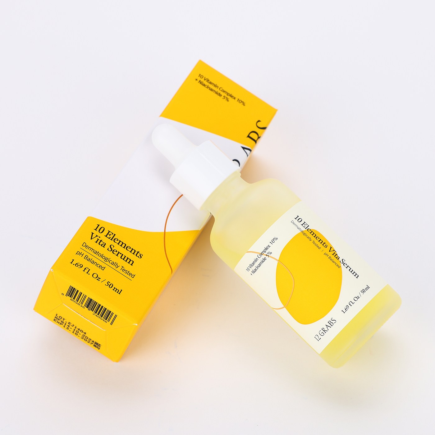 트웰브그랩스 주름 미백 기미 잡티 화이트닝 보습 비타민C 앰플 세럼 50ml 25,000원