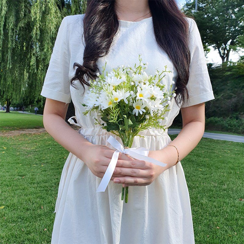 샤이닝 데이지 조화부쉬 부케 19,900원