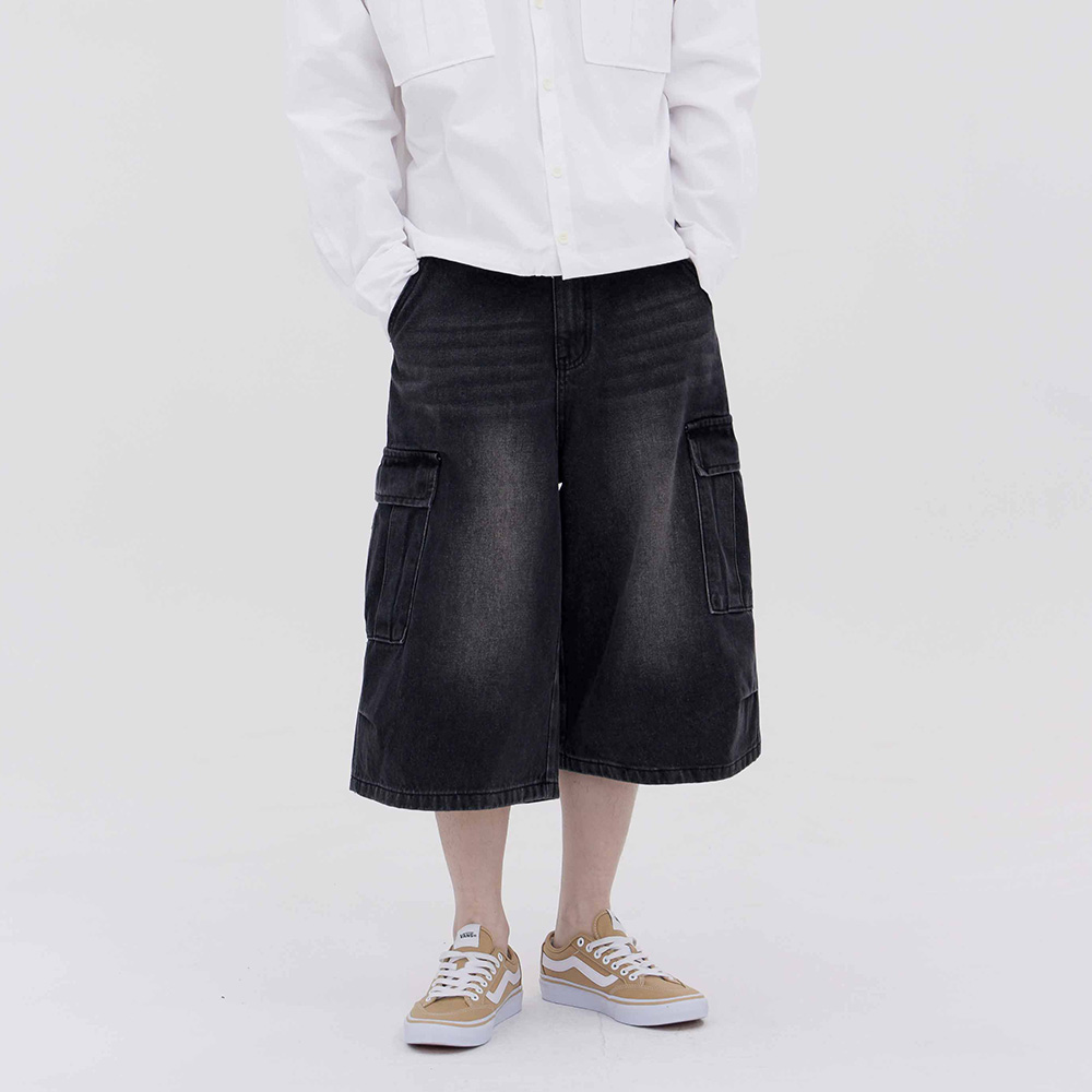 클로니아 남여공용 루즈 카고 버뮤다 7부 청반바지 (흑청) EU7M36 39,800원