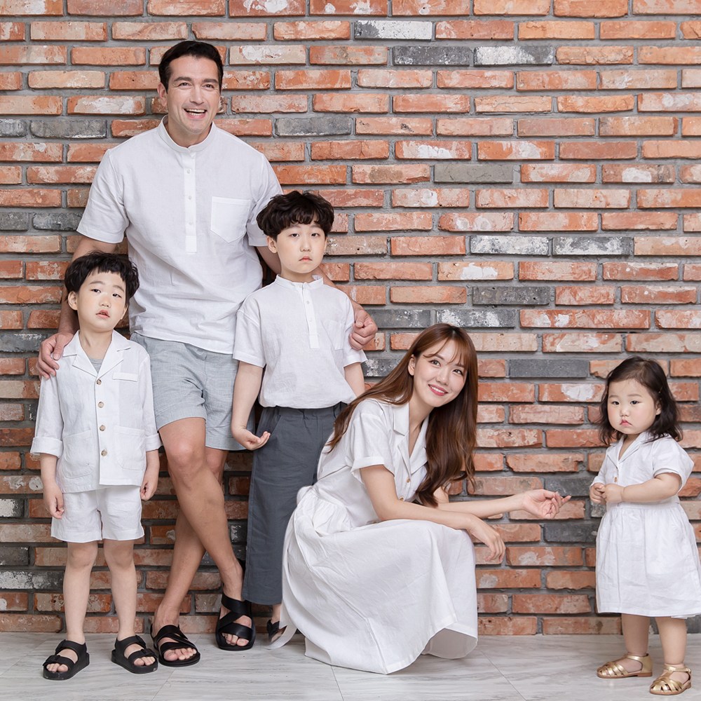 미쏘아 린넨 화이트 컬렉션- 여름 패밀리룩 돌촬영가족의상 아빠아들 엄마딸 커플룩 가족시밀러룩 반팔 27,900원