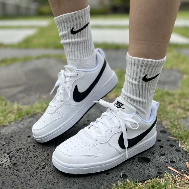 나이키 CBWB 코트버로우 여성 운동화 스니커즈 단화 신발 화이트 블랙 데일리 발편한 슈즈케이스세트 89,000원