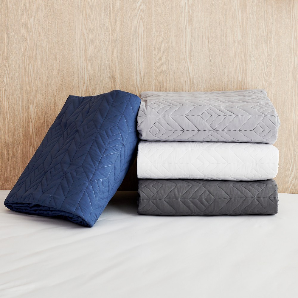 데시뉴 먼지없는 코지 항균 헤링본 누빔 침대패드 고정밴드형 11,900원