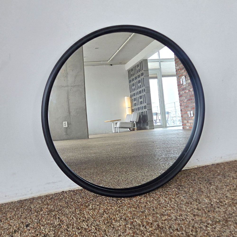 304스텐 블랙프레임 인테리어 거울, 원형60cm 66,800원