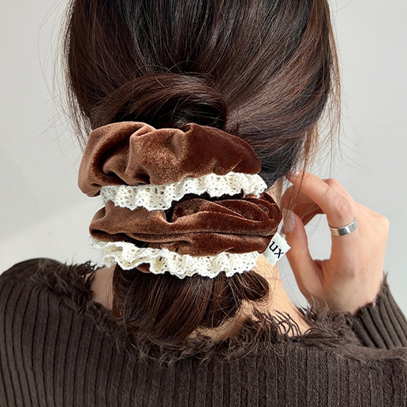 부드러운 레이스 엣지 벨벳 곱창밴드 머리끈 곱창머리끈 3개 한세트 7,700원