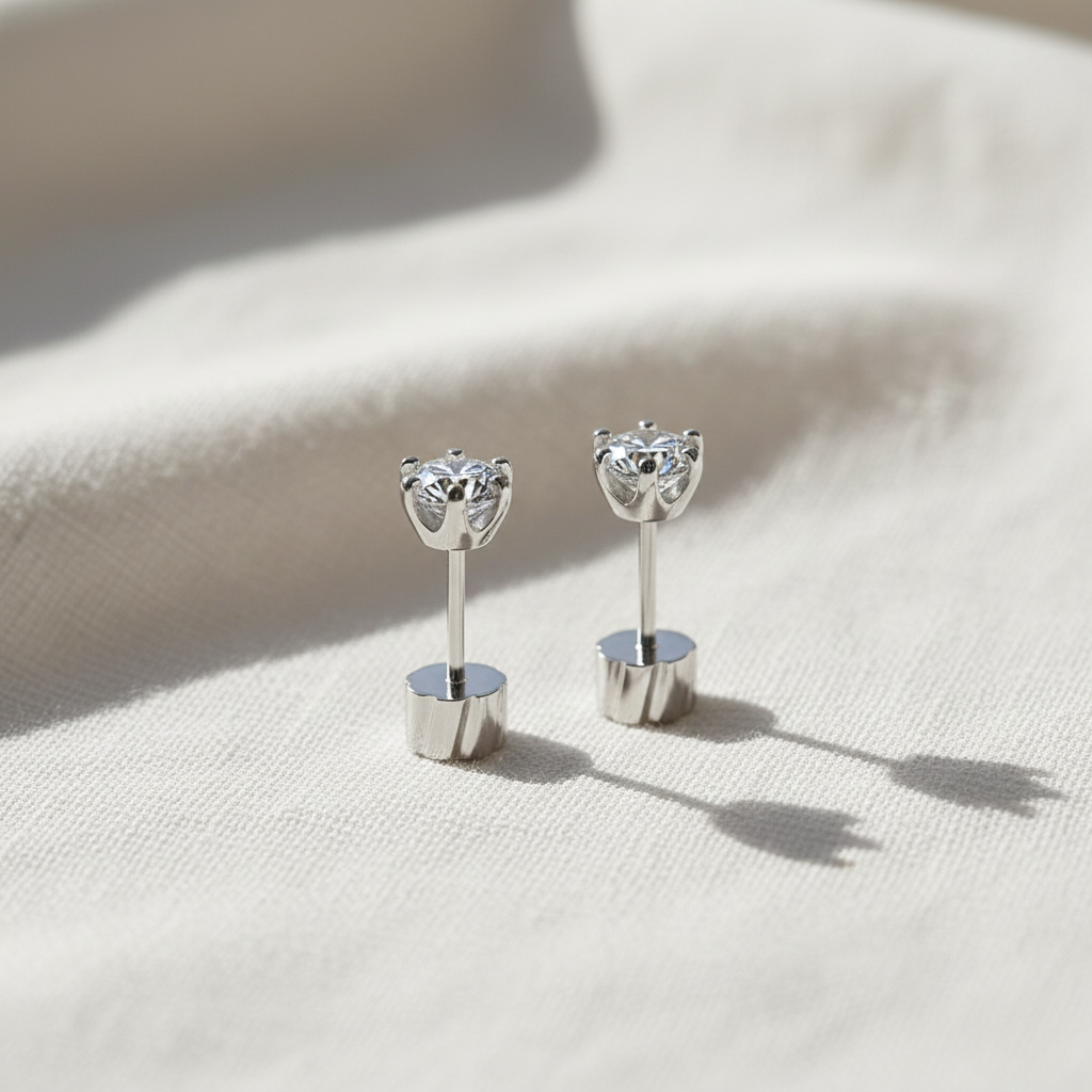 소은 프리미엄 모이사나이트 GRA 인증서 S925 6프롱 단일 피어싱 3.0mm 5.0mm 38,000원