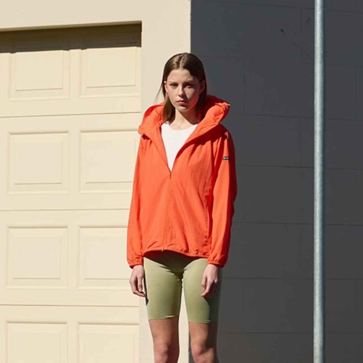 Pillowdy 에어 넥쿠션 후드 초경량 남녀공용 베이직 바람막이 목베개 겸용 여행, 비행기 필수템 86,000원