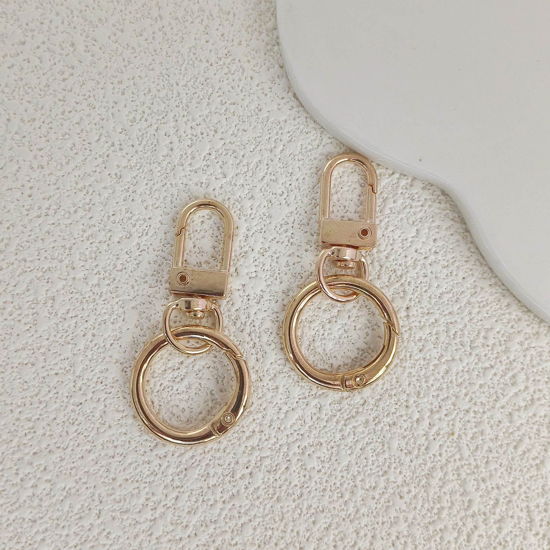 금색 열쇠고리 10pcs 5,880원