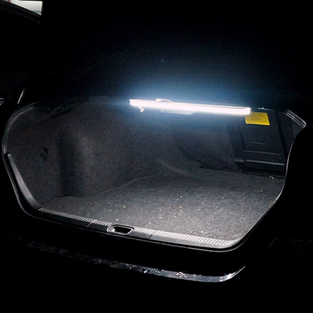 삼항LED 12V-24V 스위치 트렁크등 LED바, 12V용 50.5cm 배선형+31mm 전선소켓+2선연장선1M+고정자석, 1개 11,400원