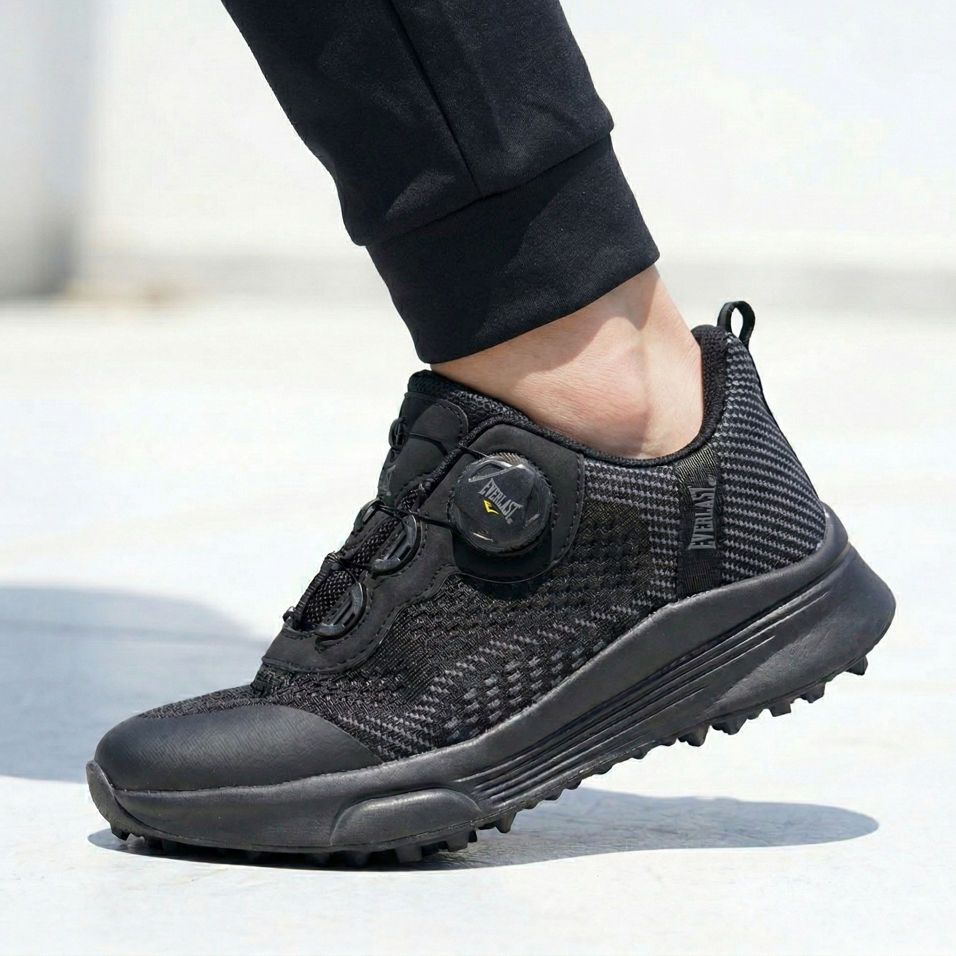 에버라스트 다이얼 메쉬 쿠션 워킹화 여성 남성 발편한 경량 트레일 러닝화 스파이크리스 골프 운동화 스크린골프화 미끄럼방지 편한 신발 헬스장 러닝화 59,800원