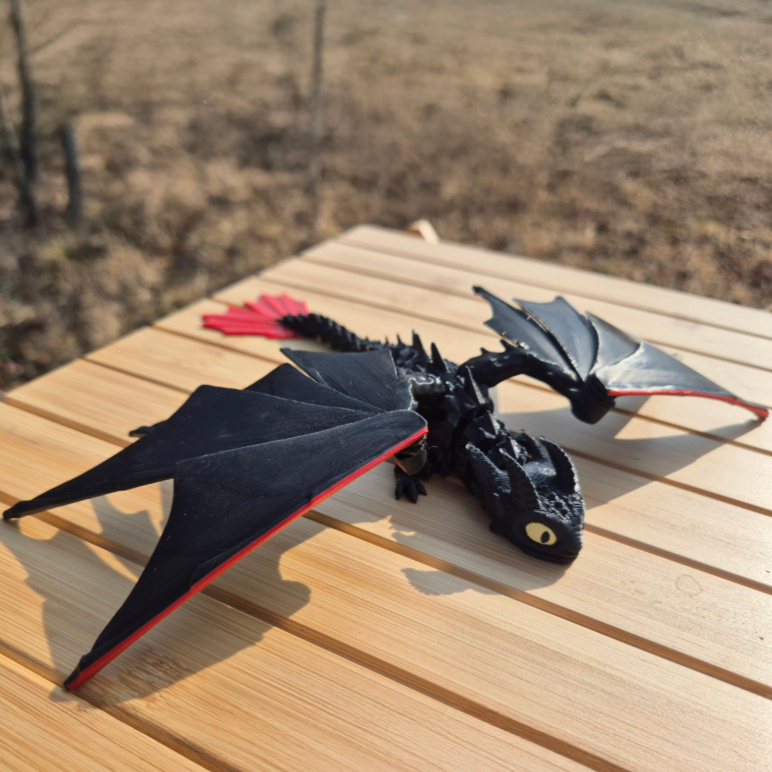아이카 3D 블랙윙 드래곤 관절 피규어 완구 관절 프린팅 귀여운 붉은 날개 14,850원