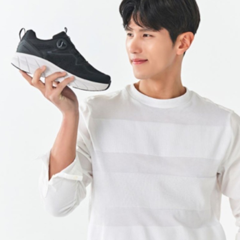 월드컵 베스트 of 베스트 가장 행복한 최고의 나만을 위한 남성 여성 다이얼 워킹화 발편한 런닝화 헬스화 걷기운동 가벼움 푹신함 편한 운동화 워런4 굽높이 4cm 무게 200g 41,300원