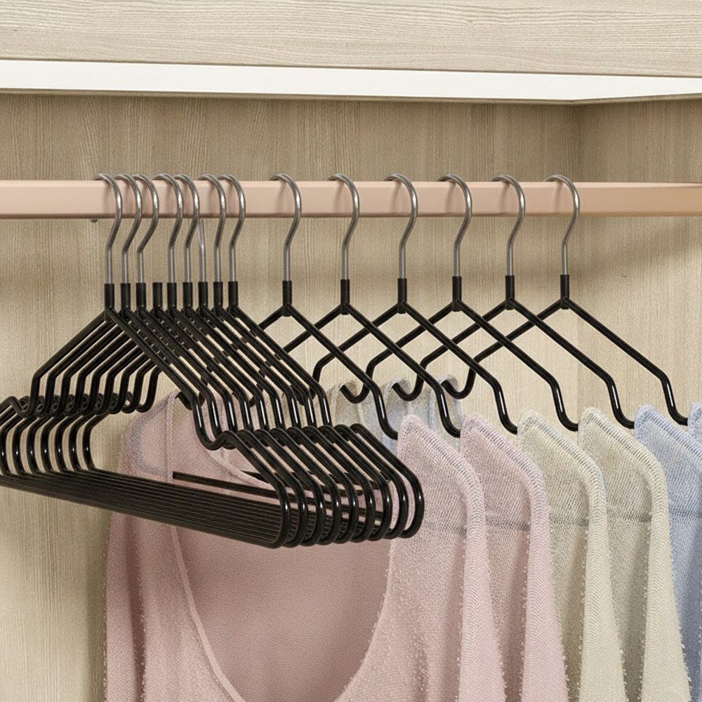 슬림 코팅 논슬립 베이직 철제 옷걸이 티셔츠걸이 5p 세트 2,800원