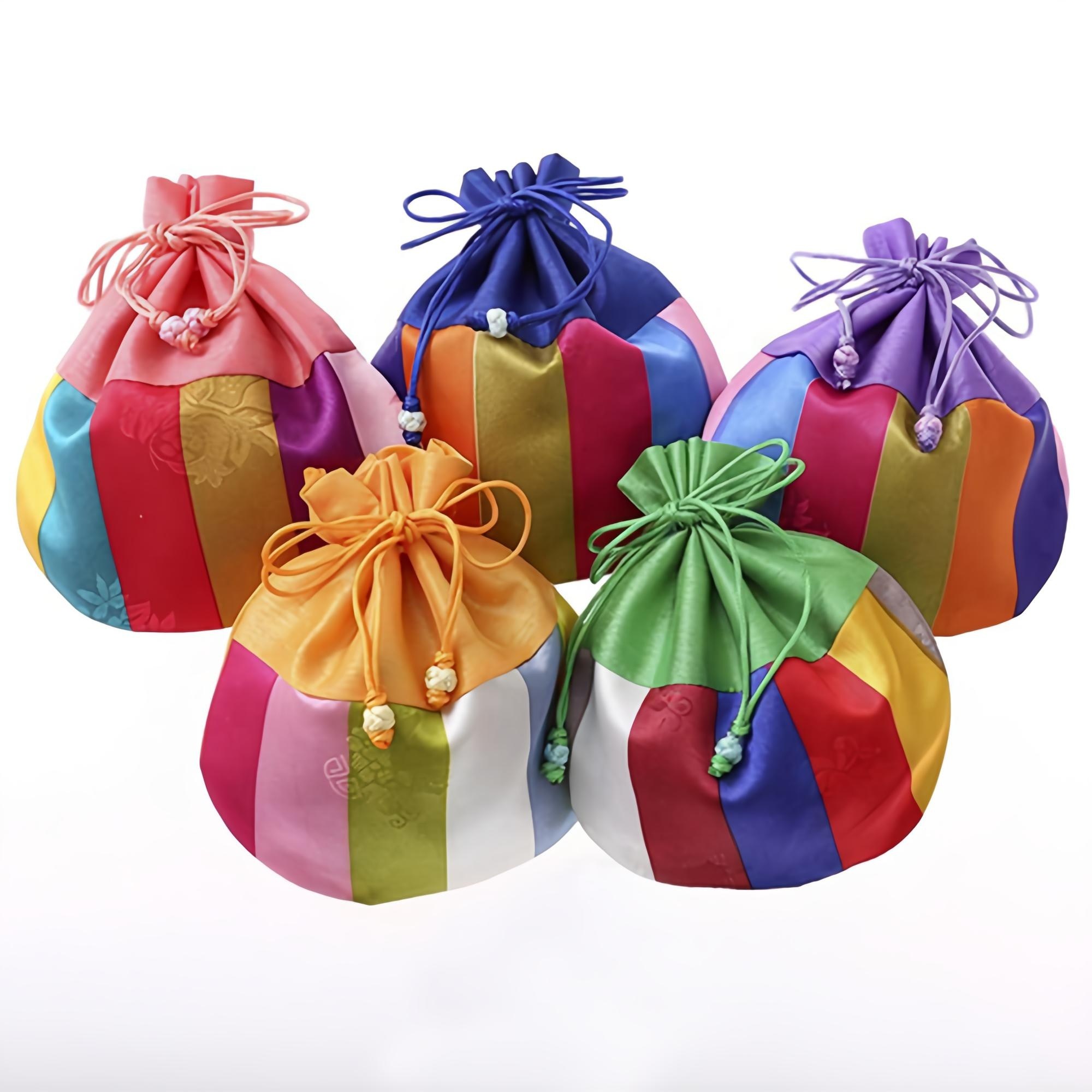 봉봉러브 실크 색동 반달 복주머니, 50개, 랜덤발송(개별포장없음) 47,500원