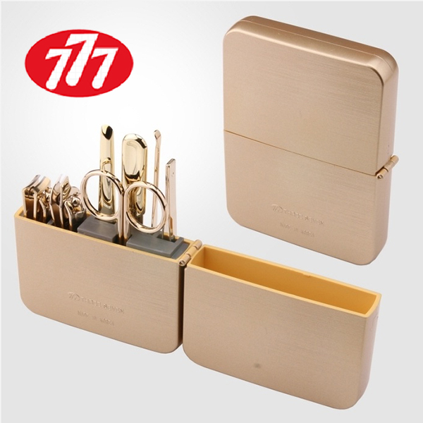 쓰리세븐 777 손톱깍이세트 (TS-4112G) 손톱깍기세트 발톱깍이 손발톱깍이 네일관리세트, 1개 17,900원