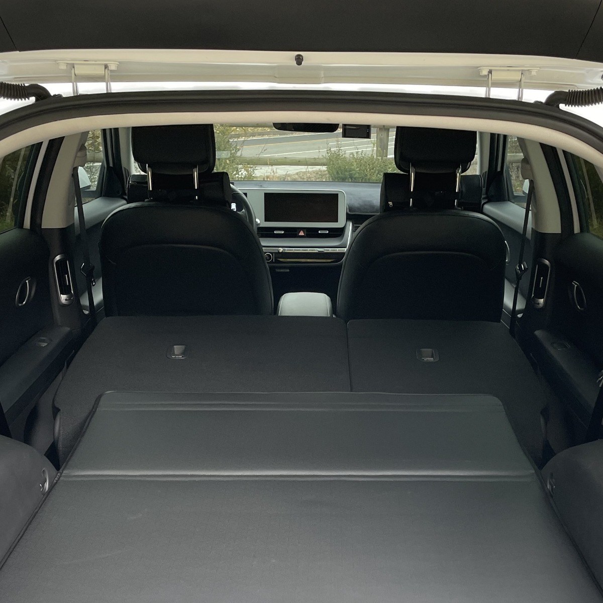 [설레노] 아이오닉9 전용 트렁크매트 풀커버 차박매트 평탄화 99,000원