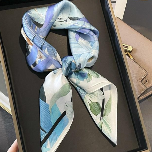 뉴크존 100% 천연 실크 정사각 스카프 29,800원