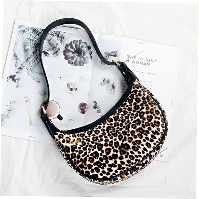 여성 가방 숄더백 심플한 미니 반달 가방 캐주얼 59000EA 1EA 22,650원