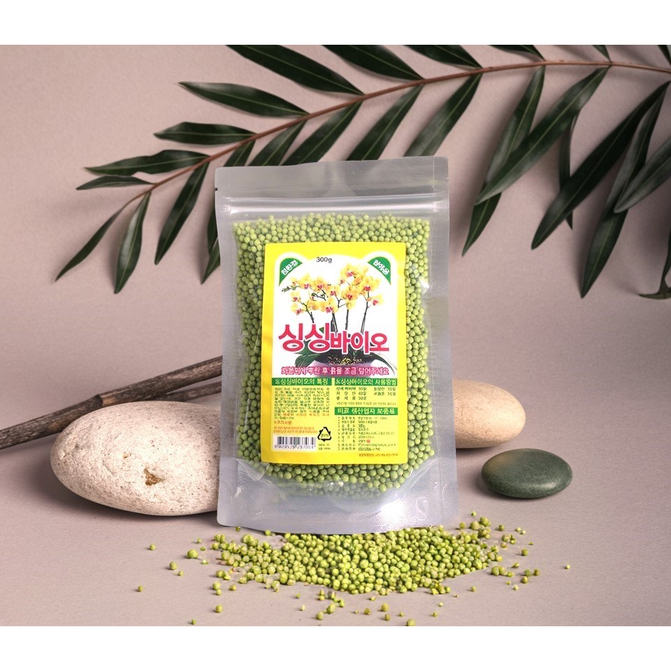 윤컴퍼니 싱싱바이오 완효성 모든 식물용 노란 알갱이 비료 28,000원