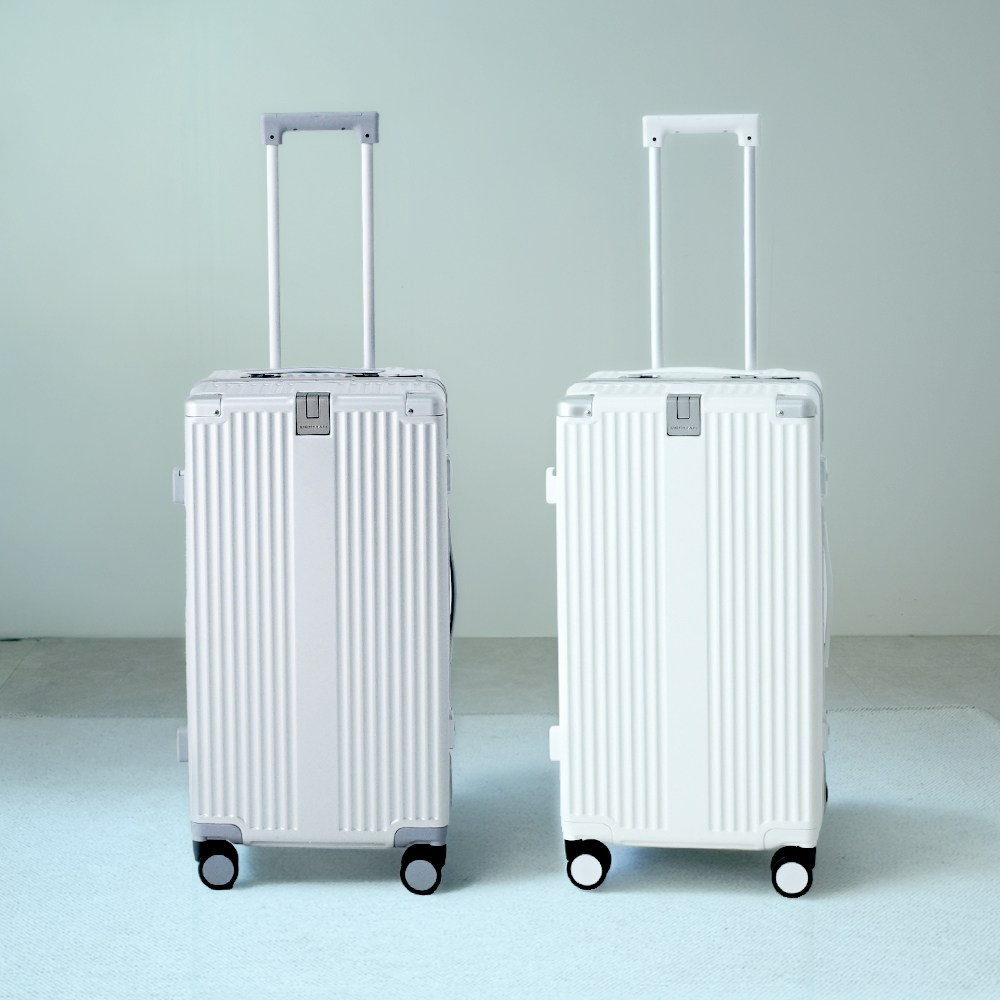 독일 베르만 투어랩 프로 수화물용 여행용 캐리어 26인치 [실버 화이트] 299,000원