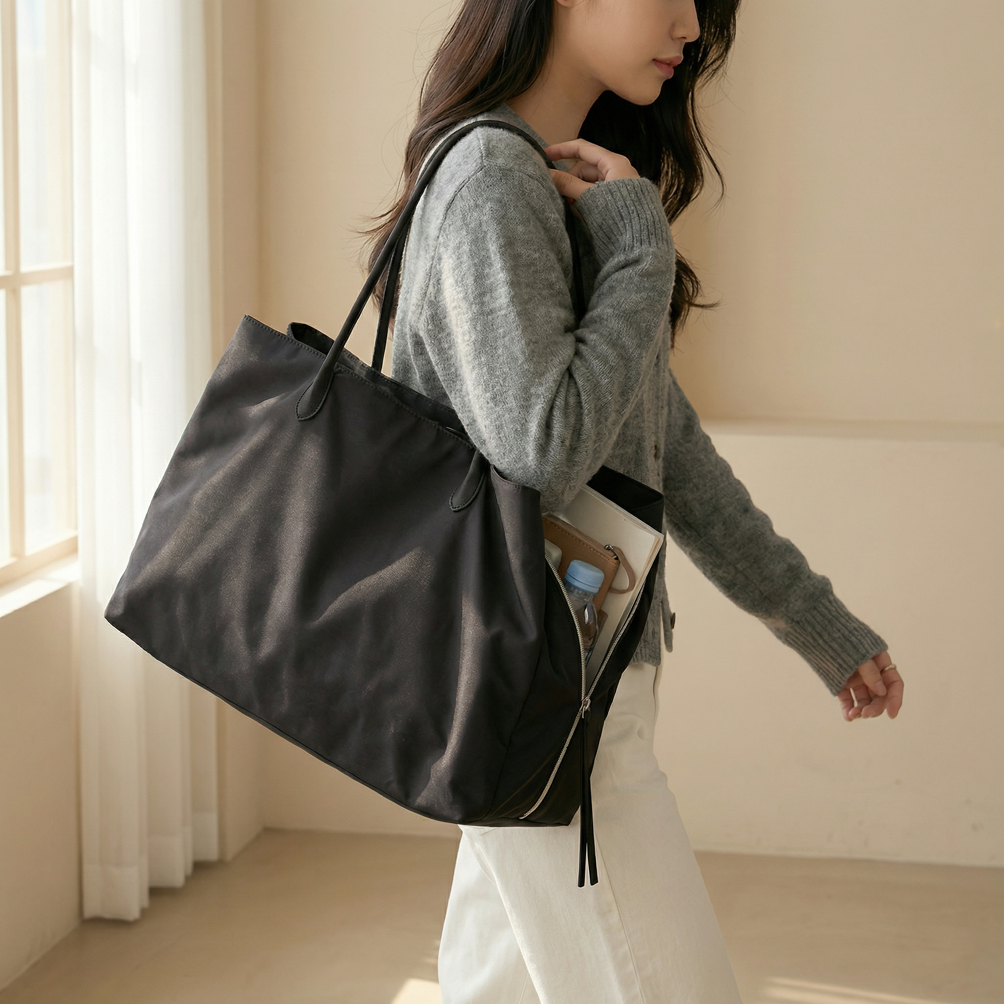 여성용 데일리 보부상 나일론 숄더백, 블랙 37,900원
