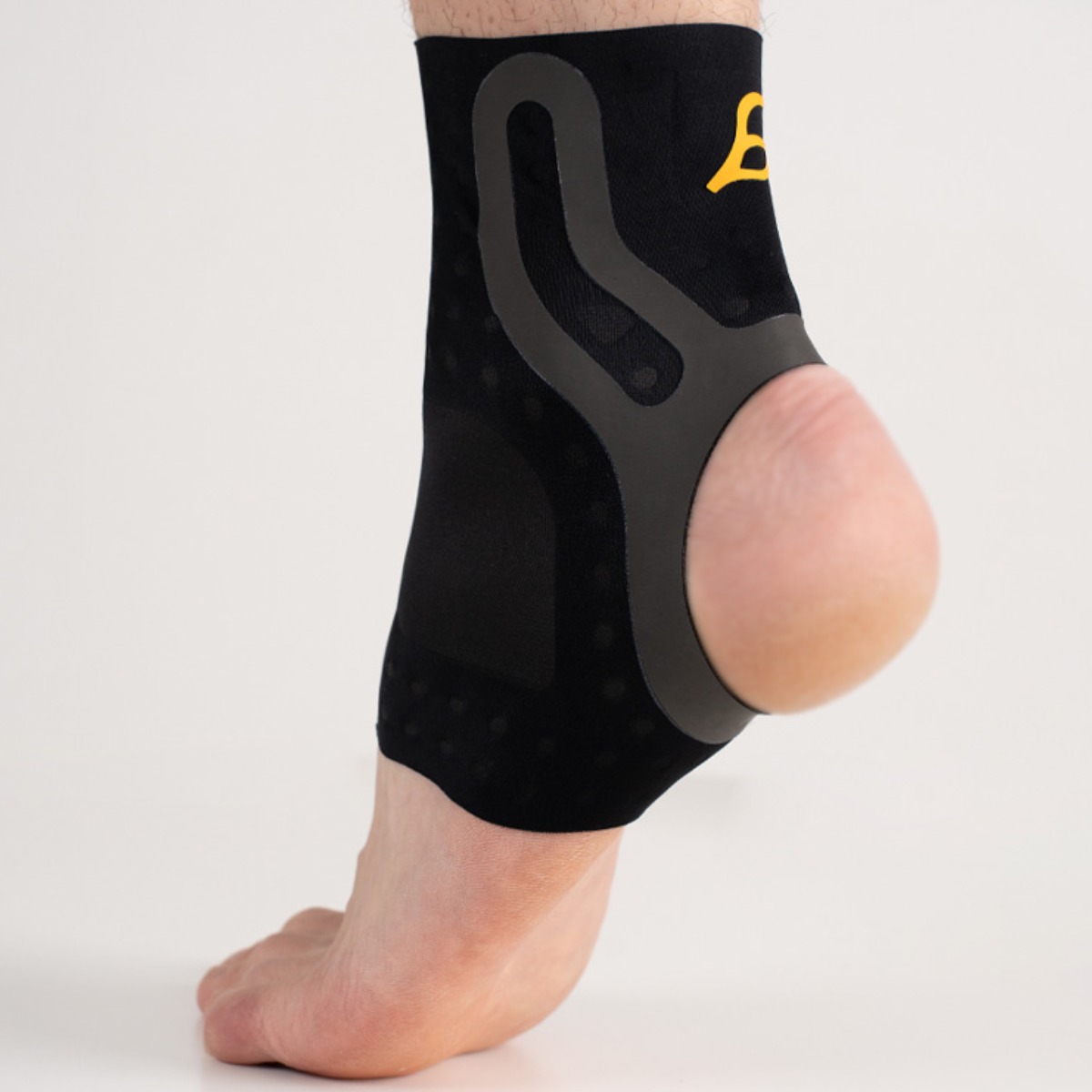 아머스킨 발목보호대 Pro 국가대표 선수용 테이핑 밴드형 1mm 두께, 블랙, 1개 49,900원