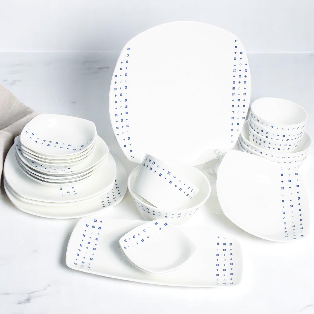 어바웃리빙 심볼 본차이나 4인용 홈세트 24P, 4인용 홈세트 24P, 1세트 151,200원