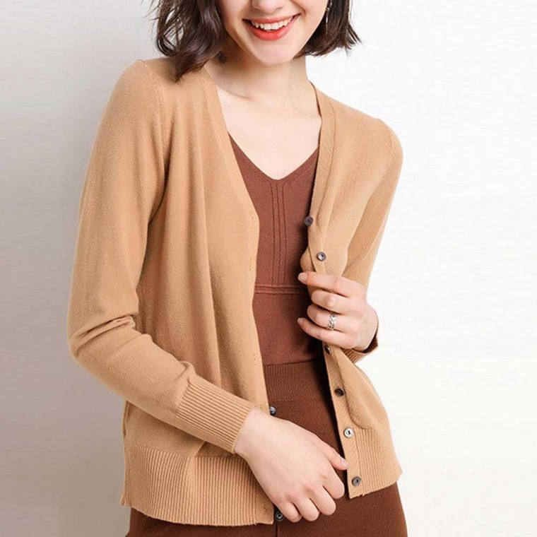 여자 가을 레이어드 코디 긴팔 브이넥 가디건 데일리 여성니트여성가디건 36,920원
