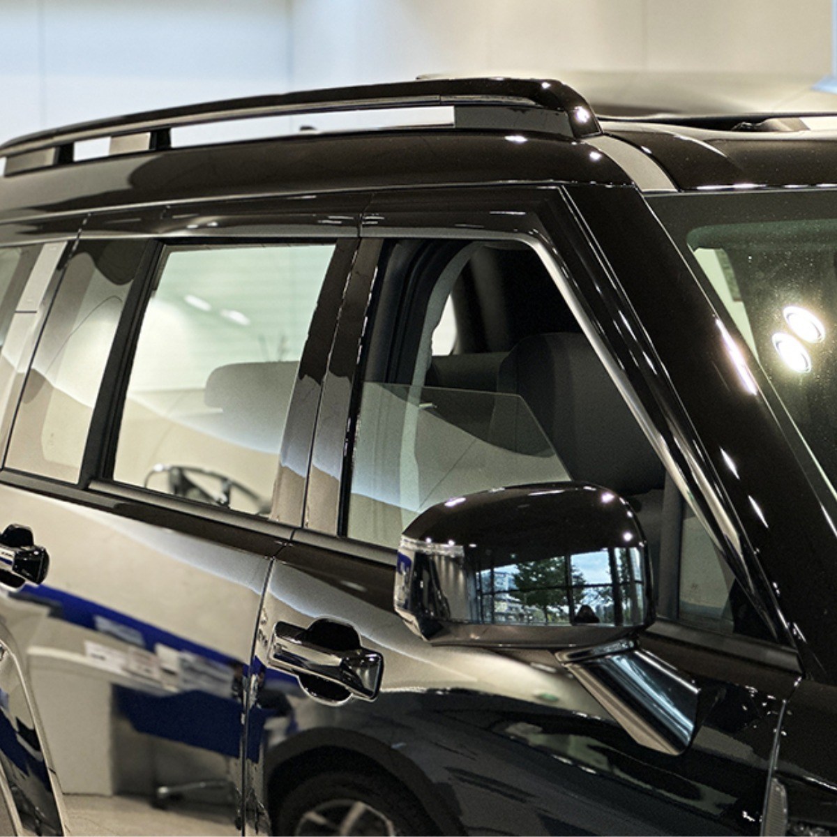 뭉구카 AC 싼타페 MX5 깨지지 않는 블랙 바이저 자동차 햇빛가리개 썬바이저 차량 빗물받이 선바이저 크롬죽이기 6pcs 2023~ E-421, 블랙, 현대 싼타페 MX5 44,000원