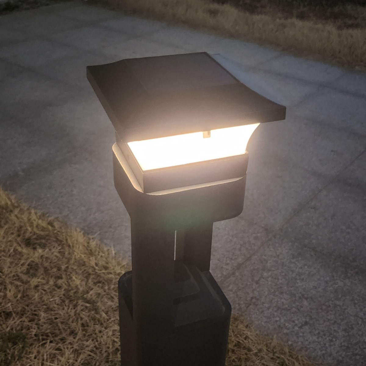 일상애착 태양광문주등 카페 테라스 데크 조명, 미색 28,000원