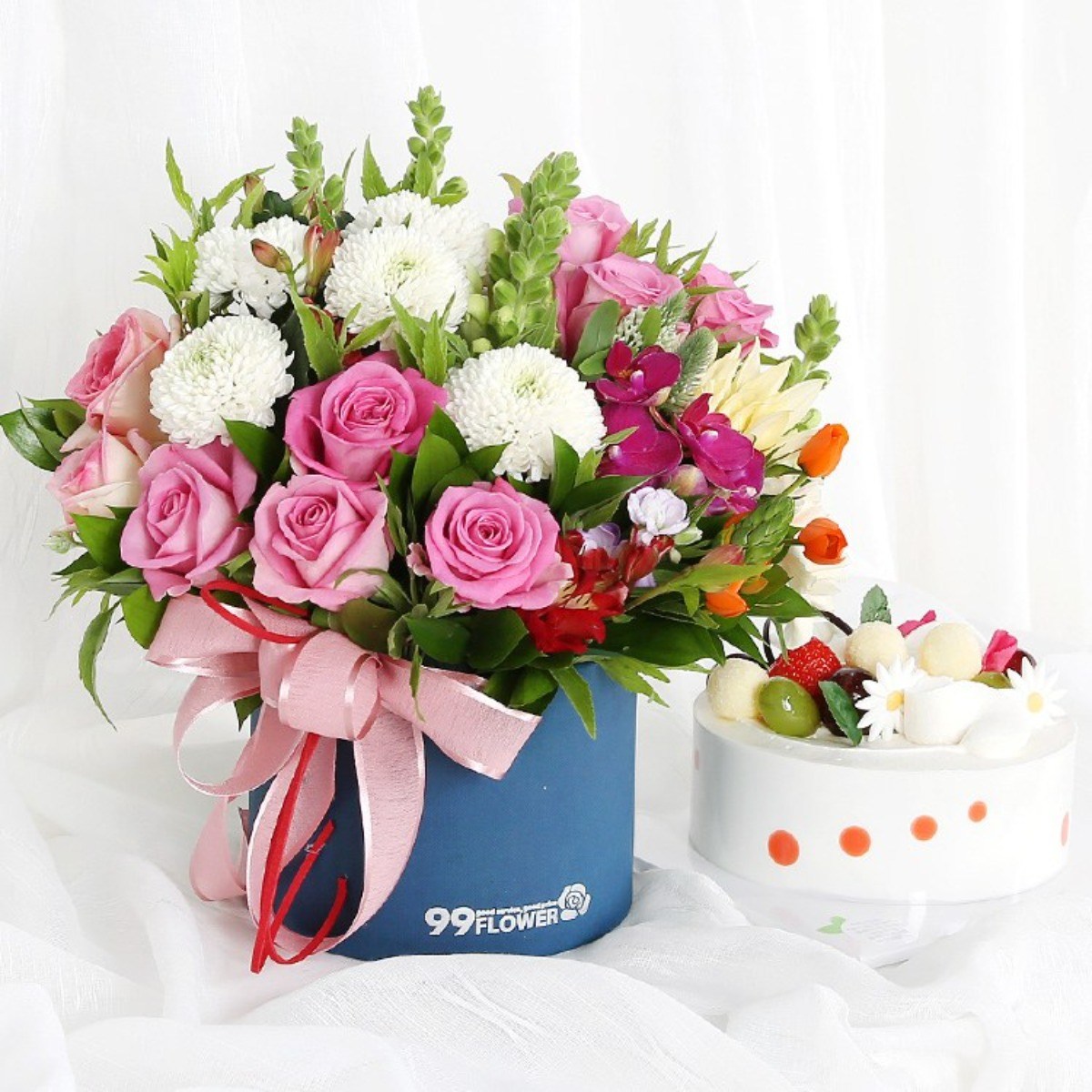 99플라워 (당일수령) 마음의 꽃상자 + 케익 [ST-B466] - 전국 꽃배달 서비스 꽃상자 케익 선물 당일배송 생화 생신 생일 축하 기념일 장미, 1개 100,900원
