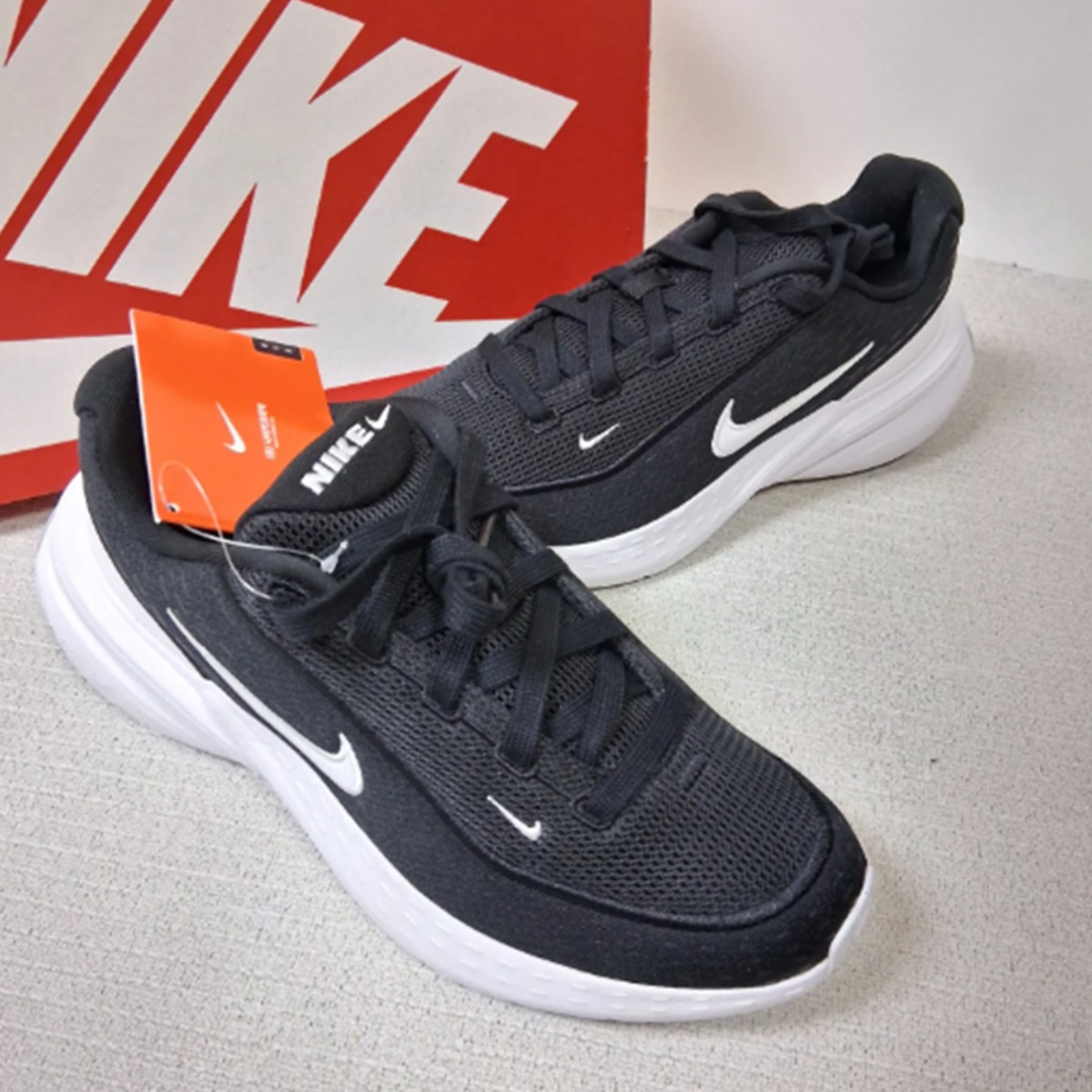 나이키 업리프트 여성운동화 엔젤라이프 신발파우치증정 99,800원