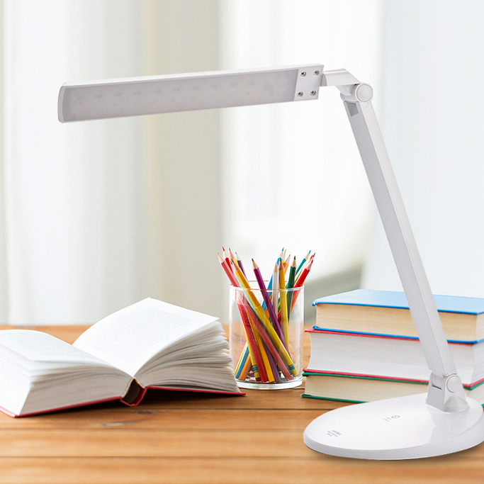 삼정 국내산 LED스탠드 SL-660 학습용 스탠드.눈부심방지 49,900원