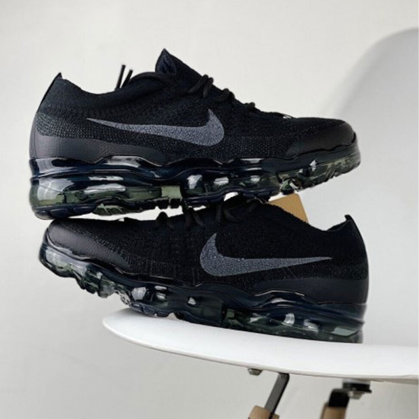 [나이키] 에어 베이퍼맥스 2023 플라이니트 트리플블랙 런닝화 DV1678-003 234,260원