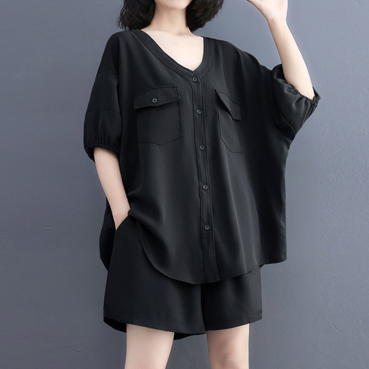 퀸앤조이 미녀77 바스락 반팔셔츠 반바지 투피스 세트***판매자 SSK무역*** 22,800원