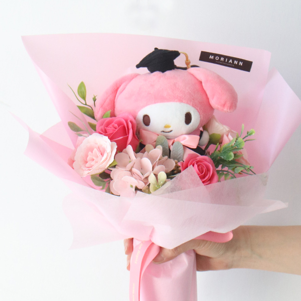 모리앤 산리오 정품 학사모 고리인형 꽃다발 4type 24,900원