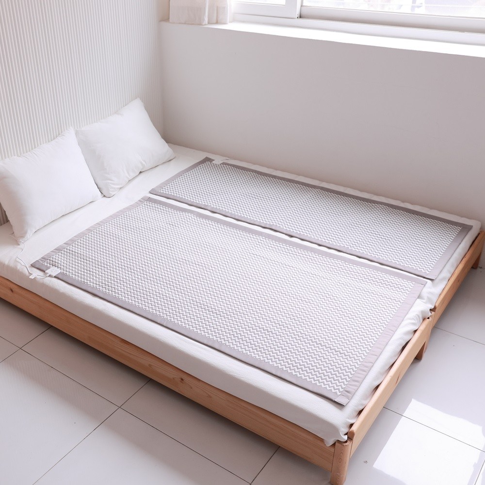 닥터스패드 캠핑 탄소사매트 미니패드 S M L XL 4종 DC전기온열찜질카본매트 쇼파용 전기방석 캠핑용 해외여행 유학생 준비물 필수품 1인용 프리볼트 혼카, 단일색상, 중M(700X590mm) 99,000원