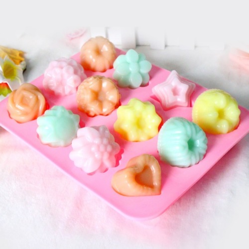 화과자 꽃모음12구 실리콘몰드 5,500원