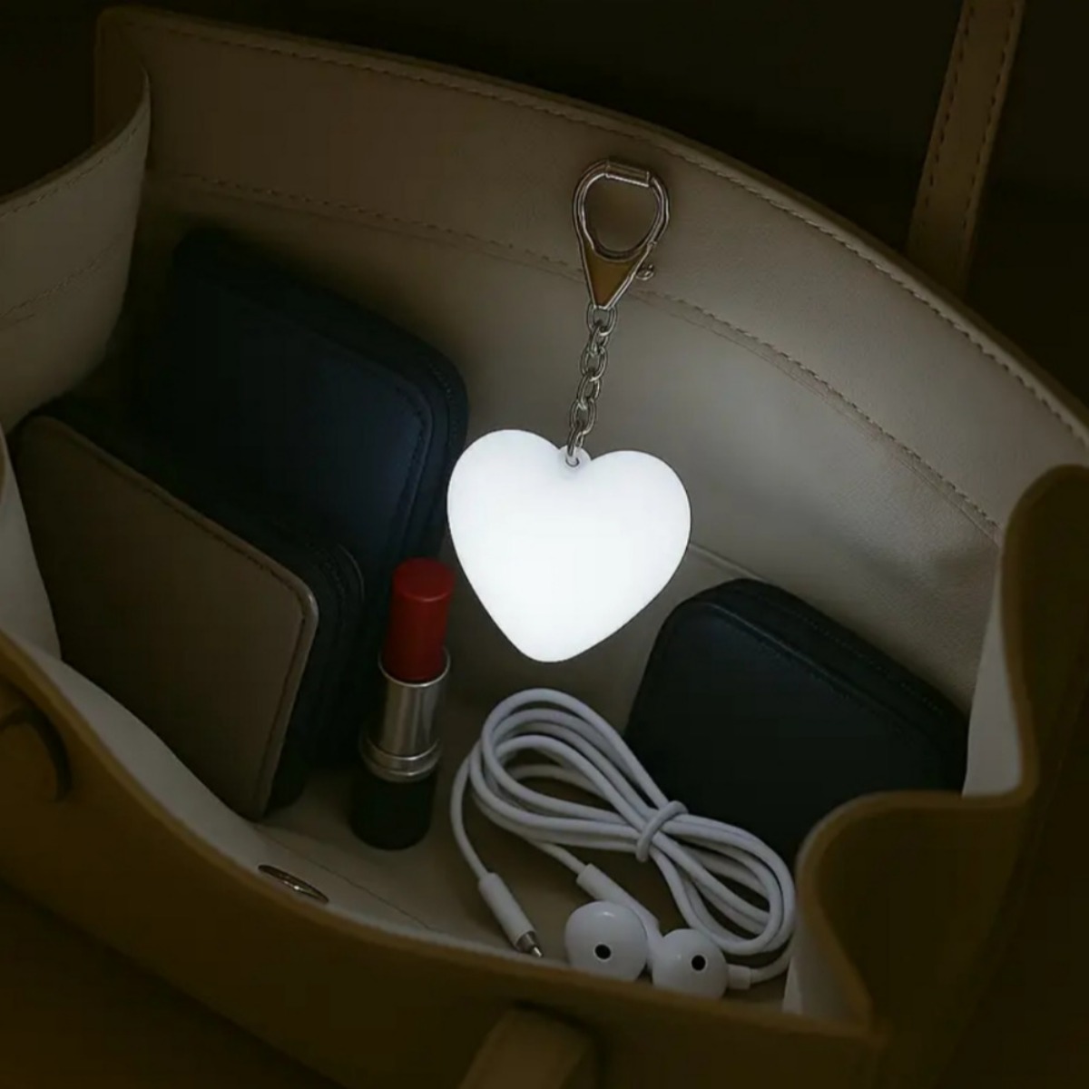 리빅스 하트라잇 led 키링 (2세대 C타입충전), 화이트, 1개 21,900원