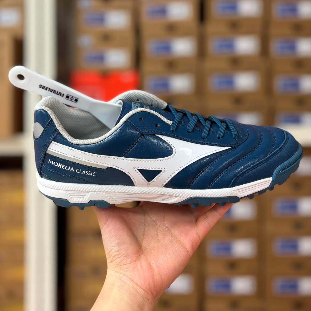 미즈노 발볼넓은 풋살화 모렐리아 살라 클래식 AS TF 108,800원