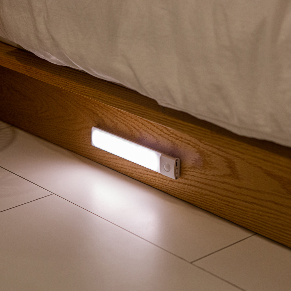 IRENE 충전식 슬림 3색 불빛 Led 센서등 13,900원