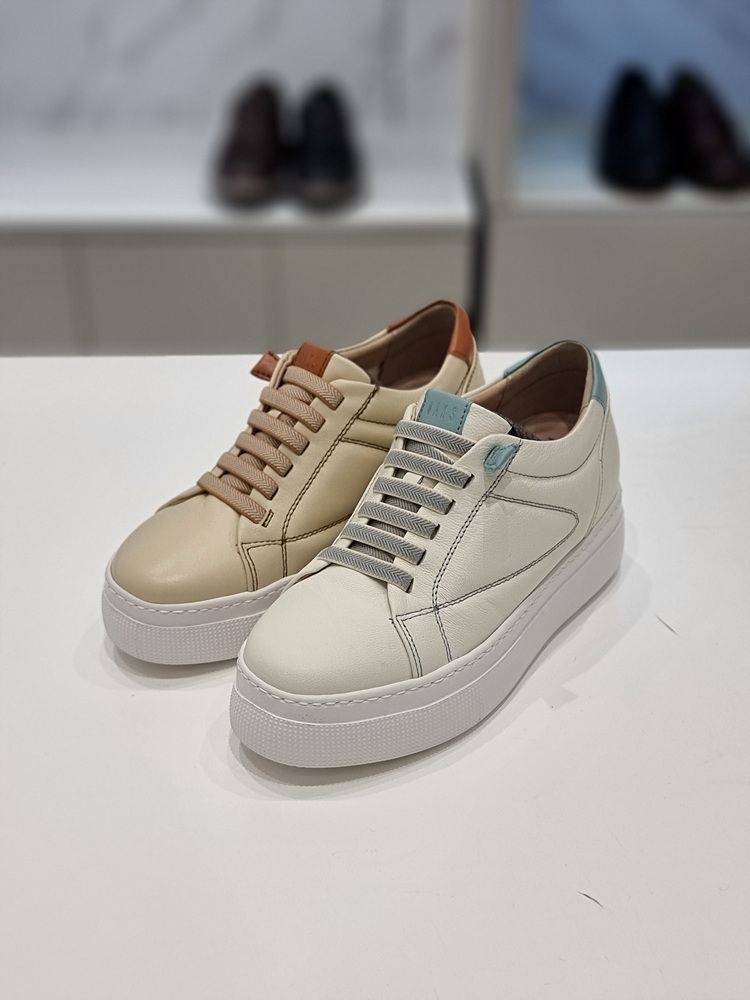 닥스 여성 초경량 키높이 스니커즈 DIS306 DIS306---GG 300,080원