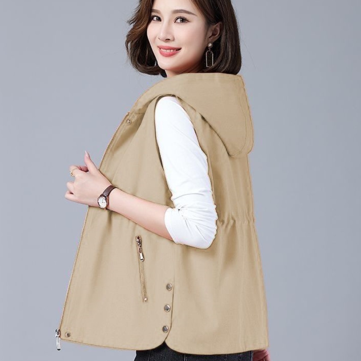 라부라카 중년여성 고품질 바람막이 조끼 캐주얼 여름 얇은 후드 베스트 캐주얼 집업 조끼자켓 30 50대 엄마룩 빅 사이즈 28,990원