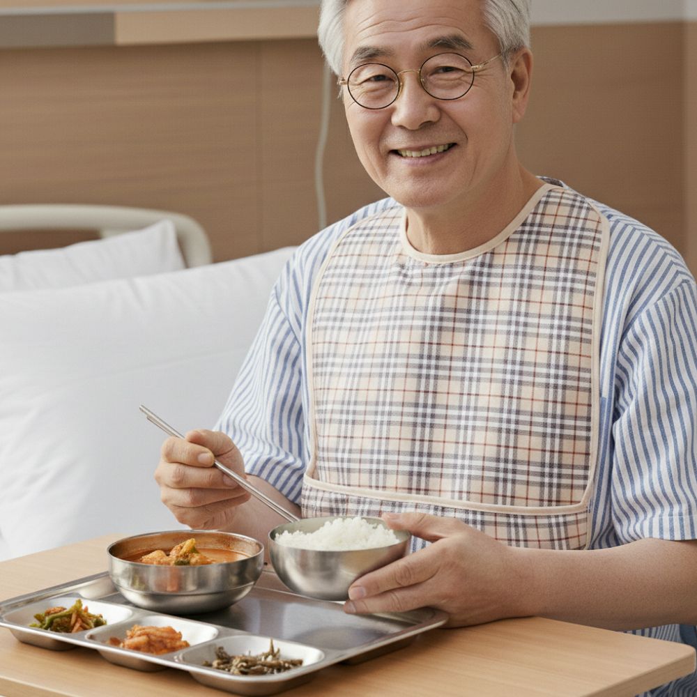 마켓리브 간편세척 입체포켓 방수 성인 턱받이 10,900원