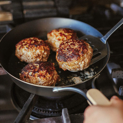 [한정 수량]엔조 enzo 스테이크 감바스 삼겹살 고기 무쇠 주물 철 캠핑 인덕션 후라이팬 팬 22cm, 24cm, 26cm, 1개 104,990원