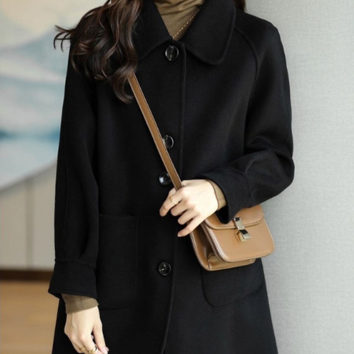 블랙 하프 코트 / 레글런 숄더 핏 / 여성 데일리 싱글 버튼 코트 75,000원