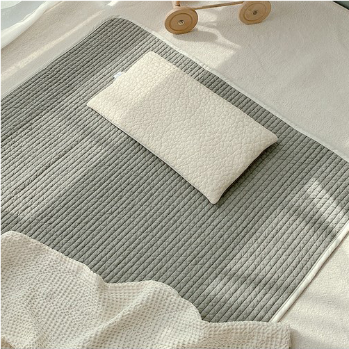 마롤로뜨 100수 순면 누빔 아기 이불 신생아 유아 침대 패드 이불 요, 누빔 패드 이불 - 그레이, 현재가 56,050원