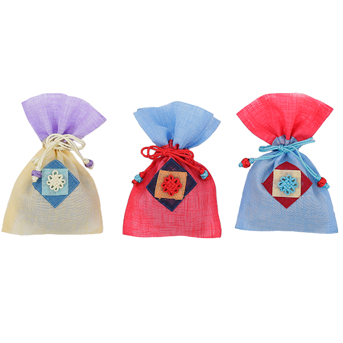 율아시아 국화매듭 복주머니, 랜덤발송 x 1개 900원