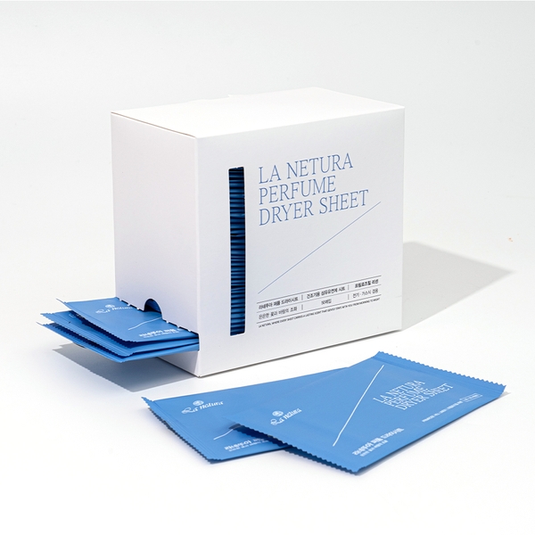 네츄럴오가닉 퍼퓸샤워 드라이시트 메쉬홀 먼지흡착 고농축 섬유유연제 건조기시트 포장 50매 11,900원